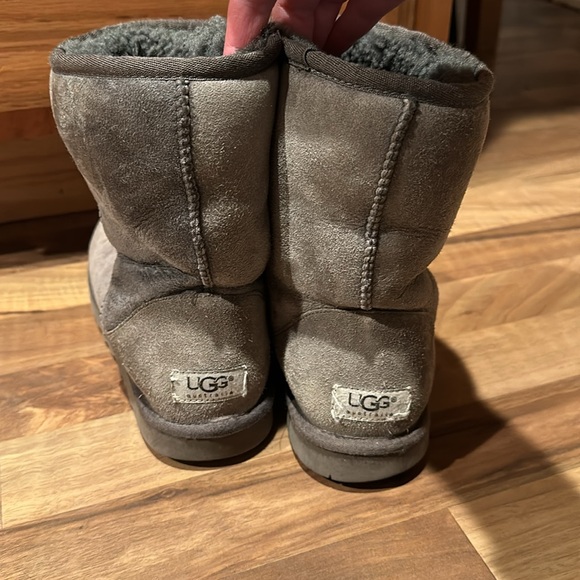 Grey Ugg boots classic short II - Picture 4 of 6